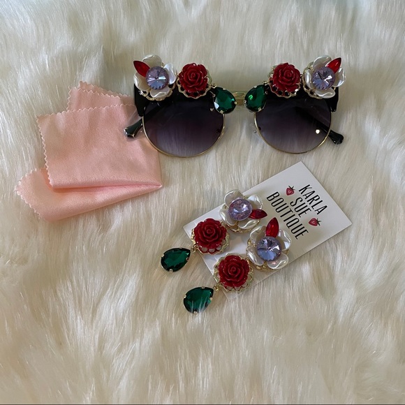 Luxurious Unique Sunglasses Set - Picture 2 of 5